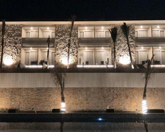 D'season Hotel Karimunjawa - Karimunjawa - Bygning