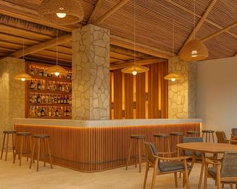 Jaz Amaluna - Uroa - Bar