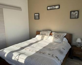 Gite De Chantelaude - Belin-Béliet - Habitación