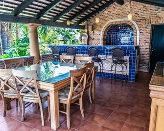 Casa Galeana- Tropical 1-Bd 1-Wc Mountain Top Luxury Suite With Stunning Views - Chapala - Restaurante