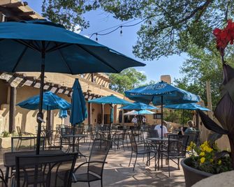 Sagebrush Inn & Suites - Taos - Bâtiment