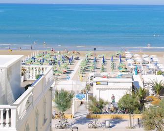 Hotel Paradiso Senigallia - Senigallia - Beach