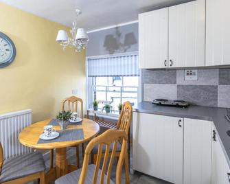 Lighthouse of Stowmarket - Stowmarket - Dining room
