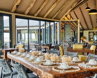 Chobe River Camp - Katima Mulilo - Restaurante