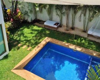 Hostal Ecoplaneta - Cancún - Piscina