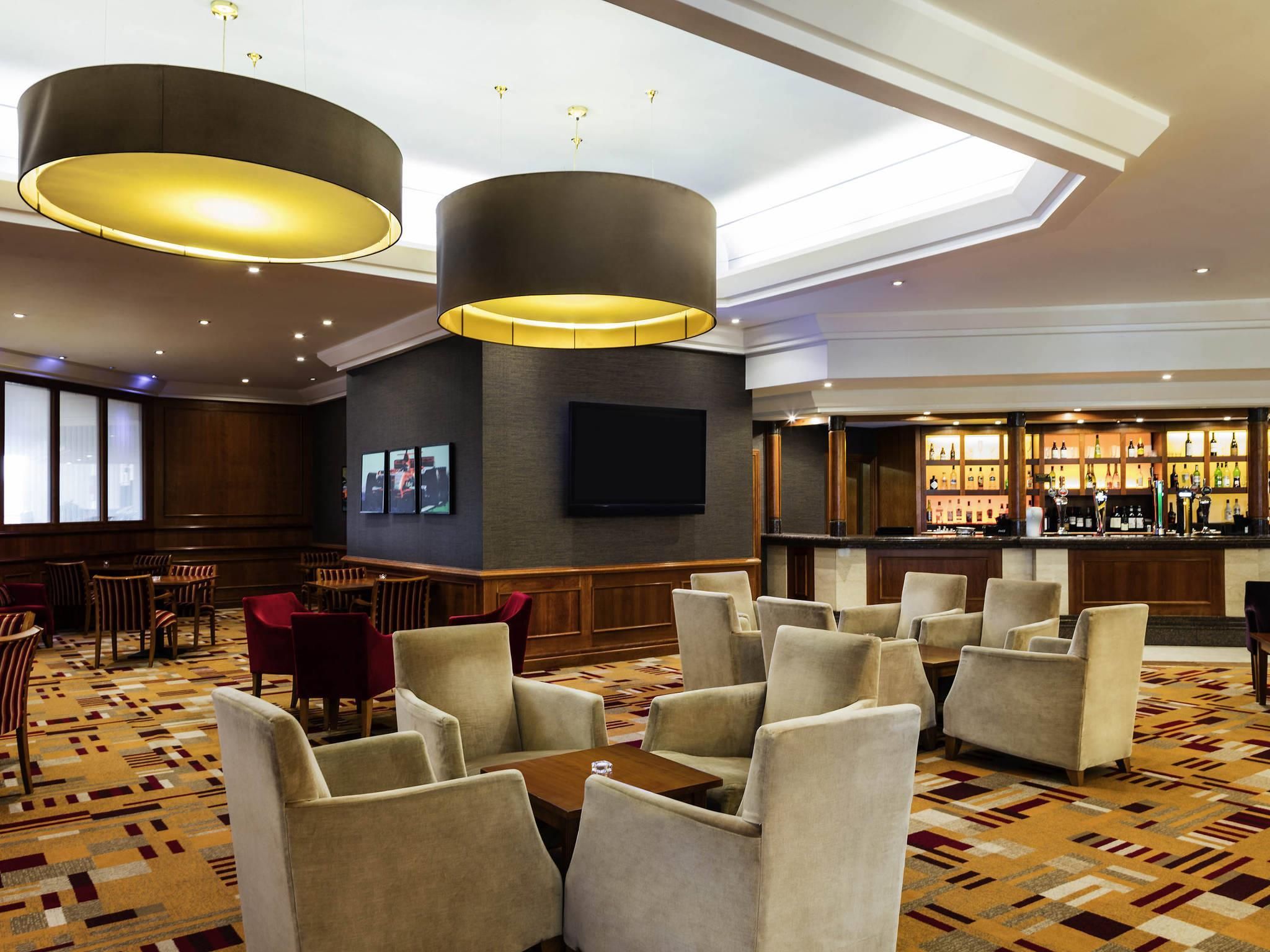 Mercure Daventry Court Hotel - Daventry - Salónek