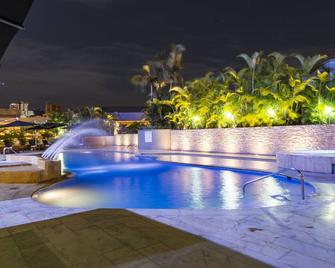 Movich Hotel de Pereira - Pereira - Bể bơi