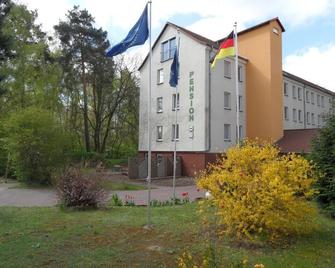 Landguthotel Hotel-Pension Sperlingshof - Dallgow-Döberitz - Budova