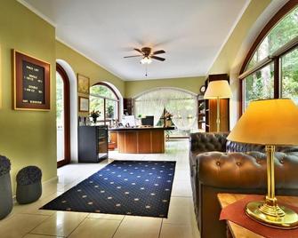 Hotel Villa Conti - Пісек - Рецепція