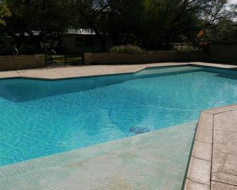 Charming 1-bedroom house with WiFi, AC in enchanting Tumacacori - Nogales - Piscina