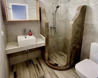 Aegli Apartments - Ano Symi - Bathroom