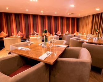 The Continental Hotel, Heathrow - Hounslow - Restaurant