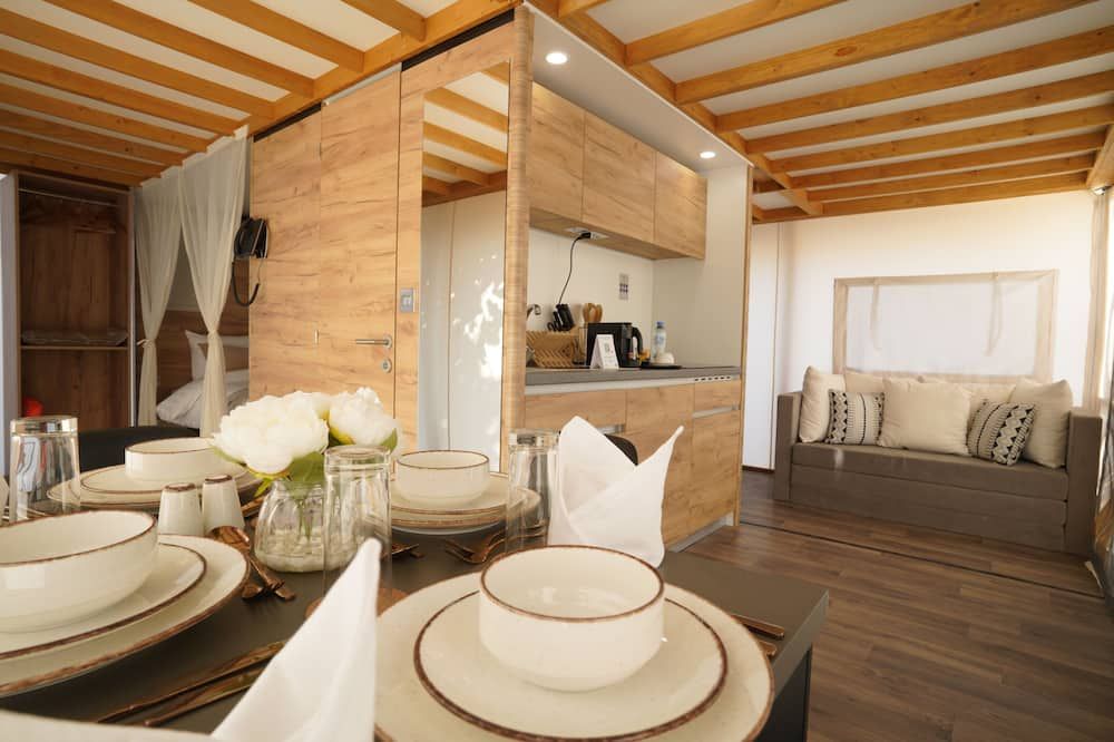 Bab Al Nojoum Hudayriyat Camp - אבו דאבי - חדר אוכל