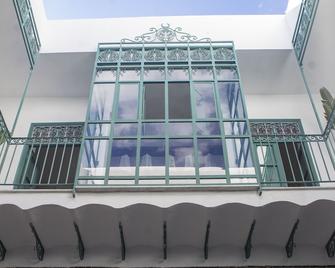 達爾本加瑟卡西亞飯店 - 突尼斯 - 建築
