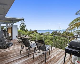 The Glass House - Kaiteriteri Holiday Home - Kaiteriteri - Balcony