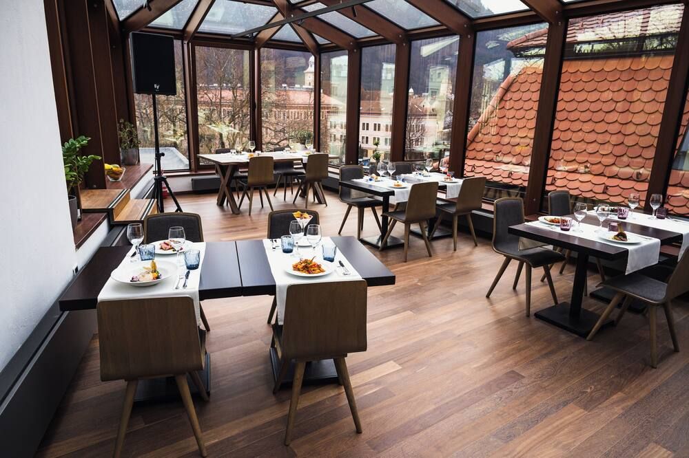 Villa Prato - בראסוב - מסעדה