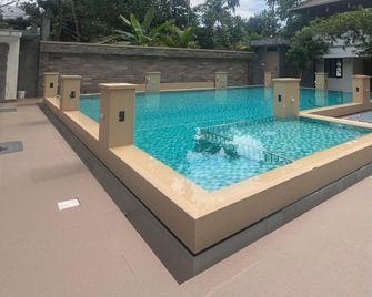 Coconut Garden - Kodungallūr - Piscina