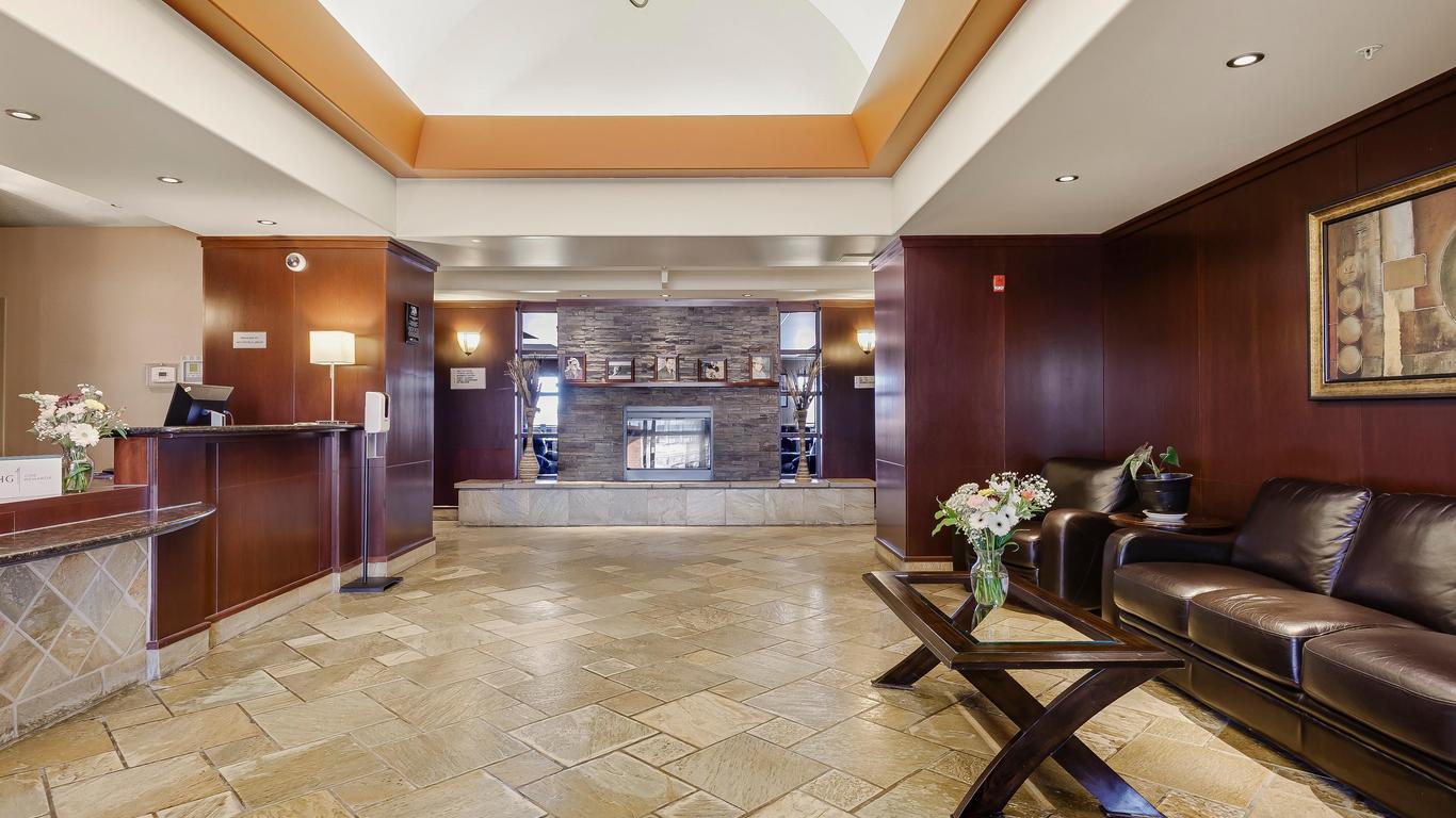 Holiday Inn Express Hotel & Suites Whitecourt, An IHG Hotel