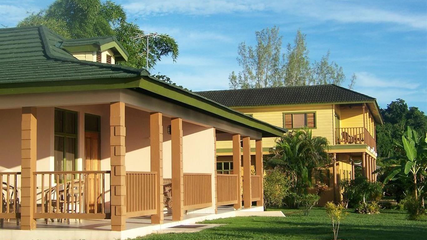 Rhodes Beach Resort Negril