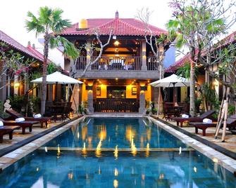 Grand Yuma Bali Hotel and Villa - Denpasar - Bể bơi