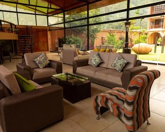 Qasana Hotel Plaza Calca - Calca - Lounge