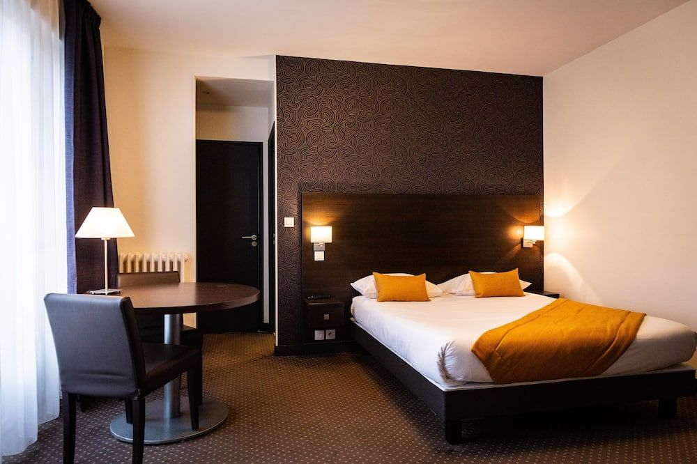 Hotel Astrid Caen centre - Каен - Спальня
