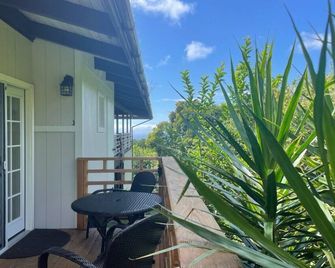 Hawaii home - Great for multi-family or groups - Naalehu - Balcony