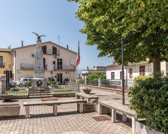 La casa dei Nonni - Camera Tripla - San Giorgio Lucano