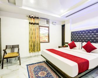 Hotel Saffron Inn - New Delhi