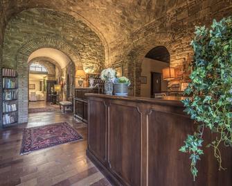 Hotel Villa Montegranelli - Gubbio - Receptie