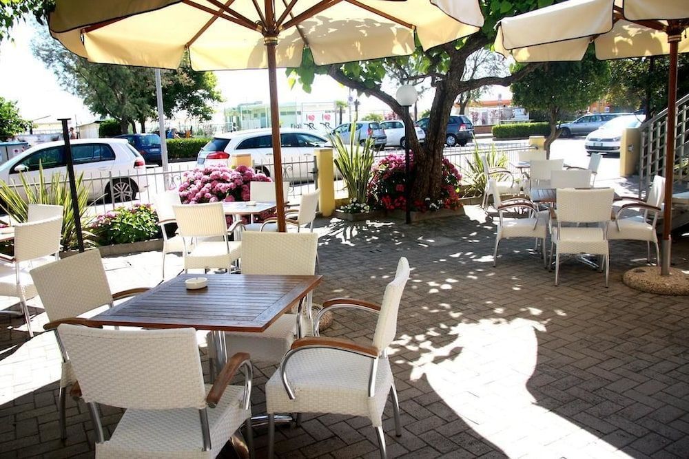 Hotel Soave - Cervia - Binnenhof