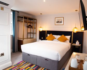 Three Falcons - London - Bedroom