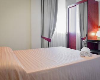 Hotel Aquamarina - Civitanova Marche - Slaapkamer