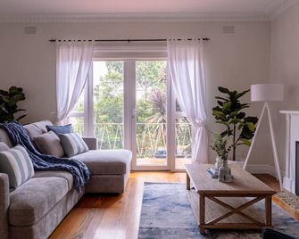 Elegant & Charming Balwyn Home - 볼윈 노스 - 거실