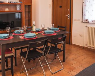 Casa Gioia - Relax tra Riccione, Rimini e San Marino - Montescudo - Comedor