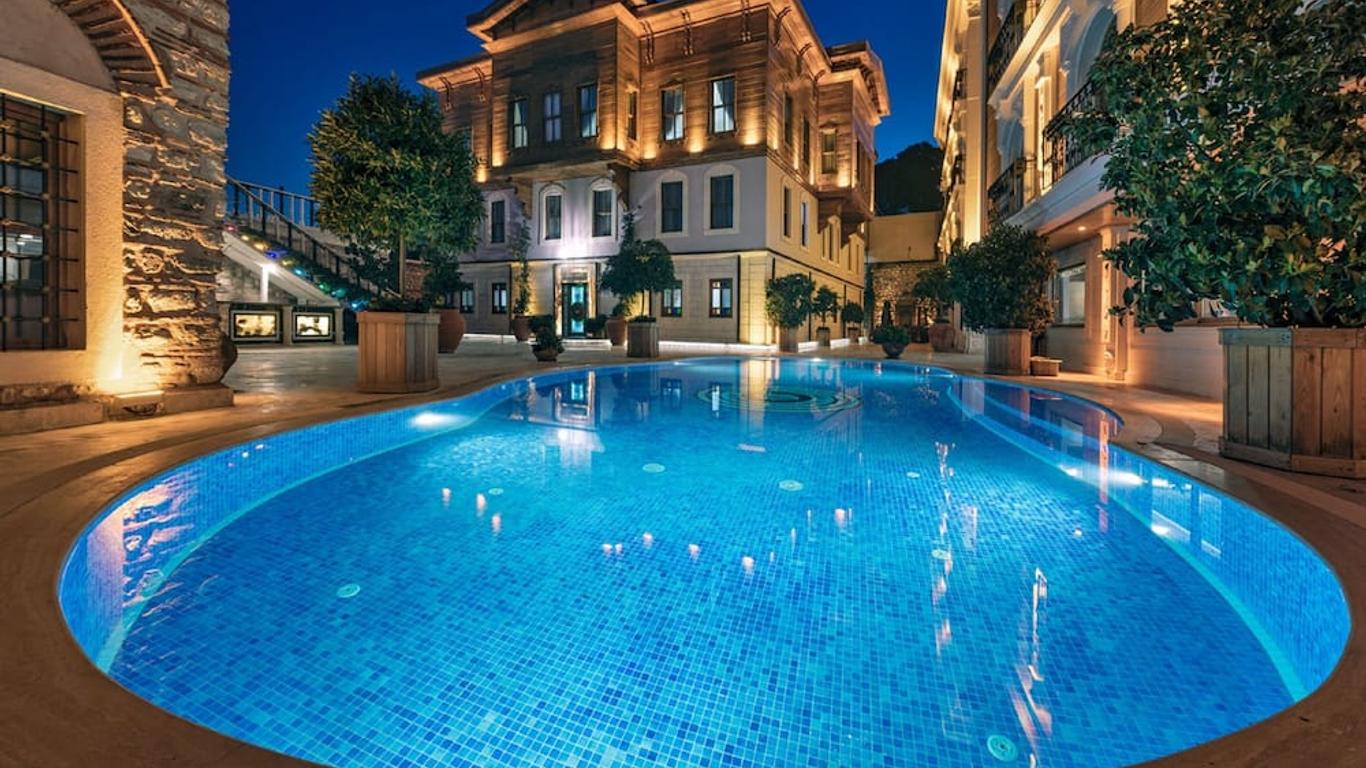 Seven Hills Palace & Spa