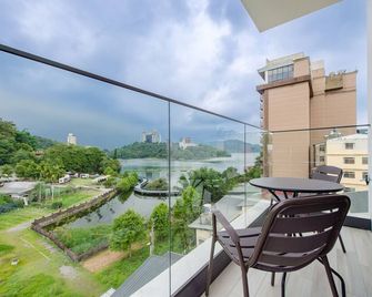 Nicewalk B&B - Yuchi Township - Ban công