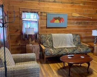 Rustic River Cabin 6 - Savanna