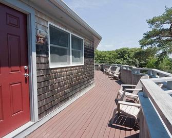 Sea Lion Motel - Gloucester - Balcon