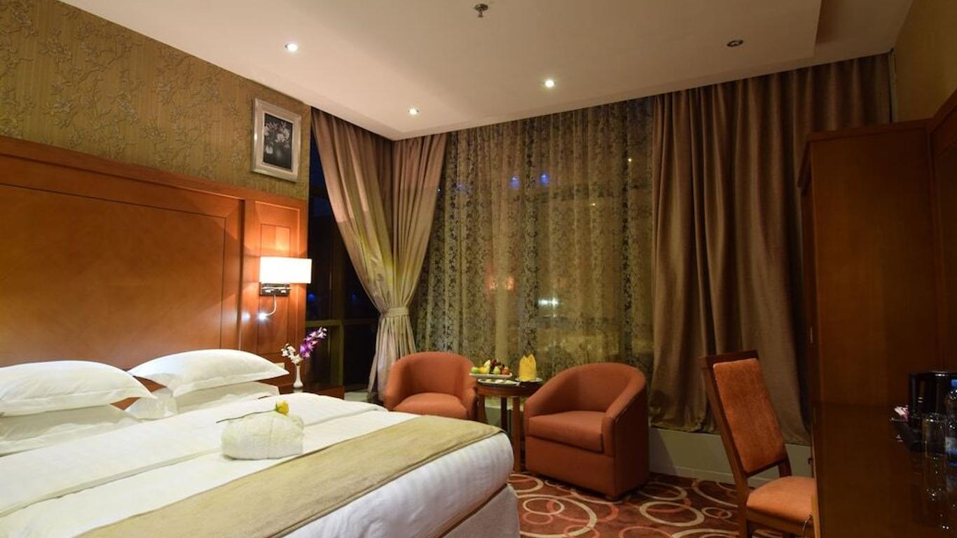 Dyar Residence