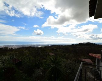 B&B Dimora dell' Etna - Milo - Balcony