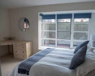 Toothbrush Apartments - Central Ipswich - St Peters St - Ipswich - Bedroom