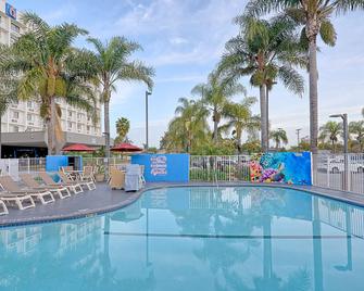 Motel 6-Los Angeles, Ca - Los Angeles - Lax - Inglewood - Bể bơi