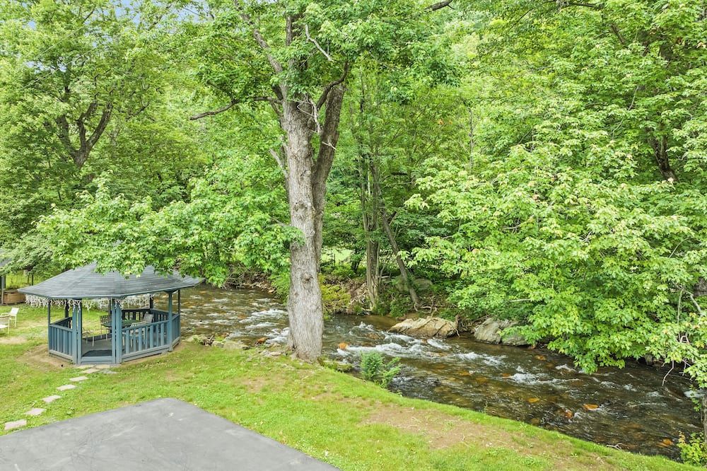 The Valley Inn - Maggie Valley - Utomhus