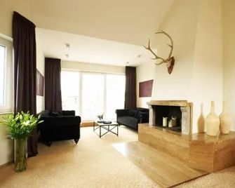 Hotel Am Helmwartsturm - Andernach