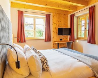 Graf Chiemo Suites - direkt am Chiemsee mit separatem Seezugang - Chieming - Chambre