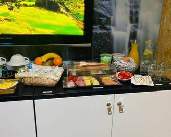 Mma Apartament With Sauna & Private Yard - Klaipėda - Buffet