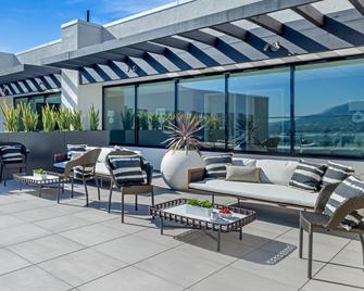 Cambria Hotel Burbank Airport - Burbank - Patio