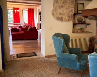 Chalet Vecchio Rifugio - Monte Amiata - Castel del Piano - Living room