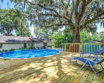 Apartment With Gazebo-Swanky Savannah St - Savannah - Pool